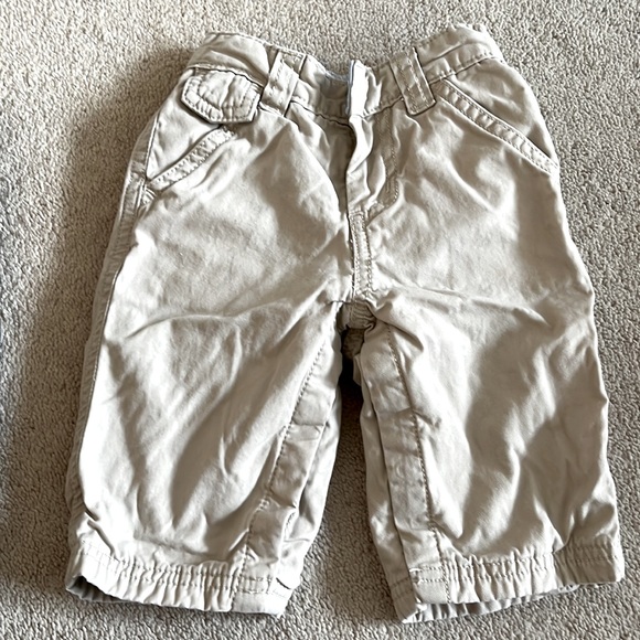 Baby pants, 3 pairs of pants for baby boys. Size: 6M. Can be sold separately - Picture 3 of 4